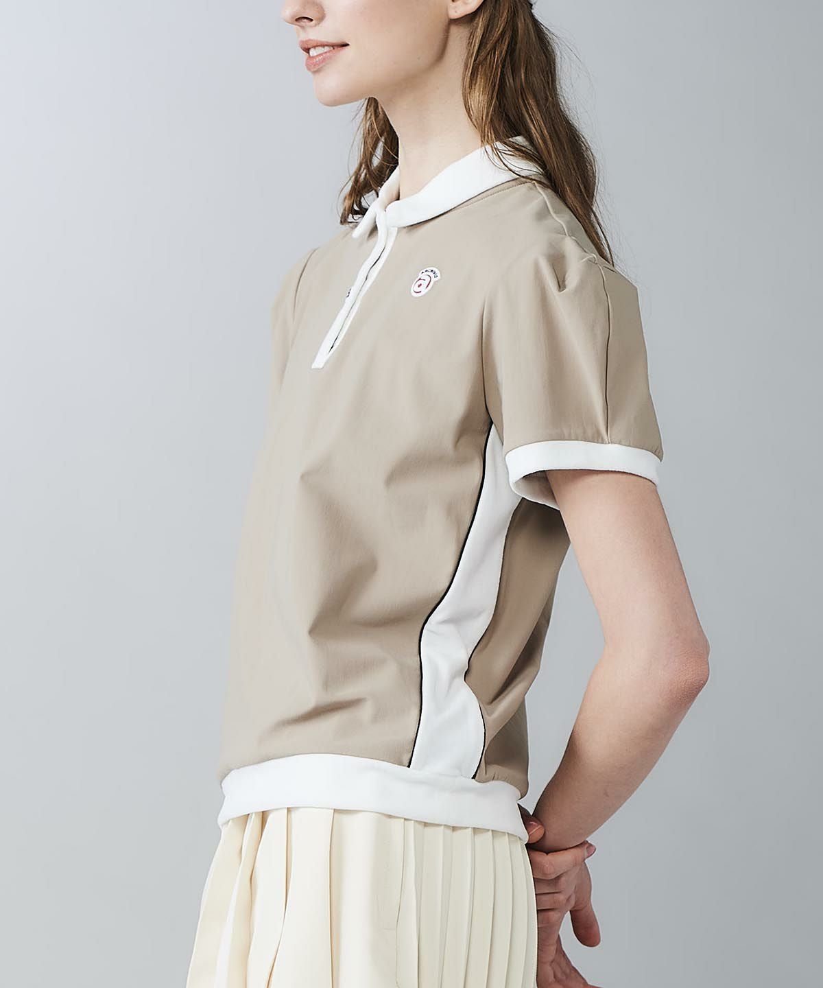 モデル着用画像（ベージュ）