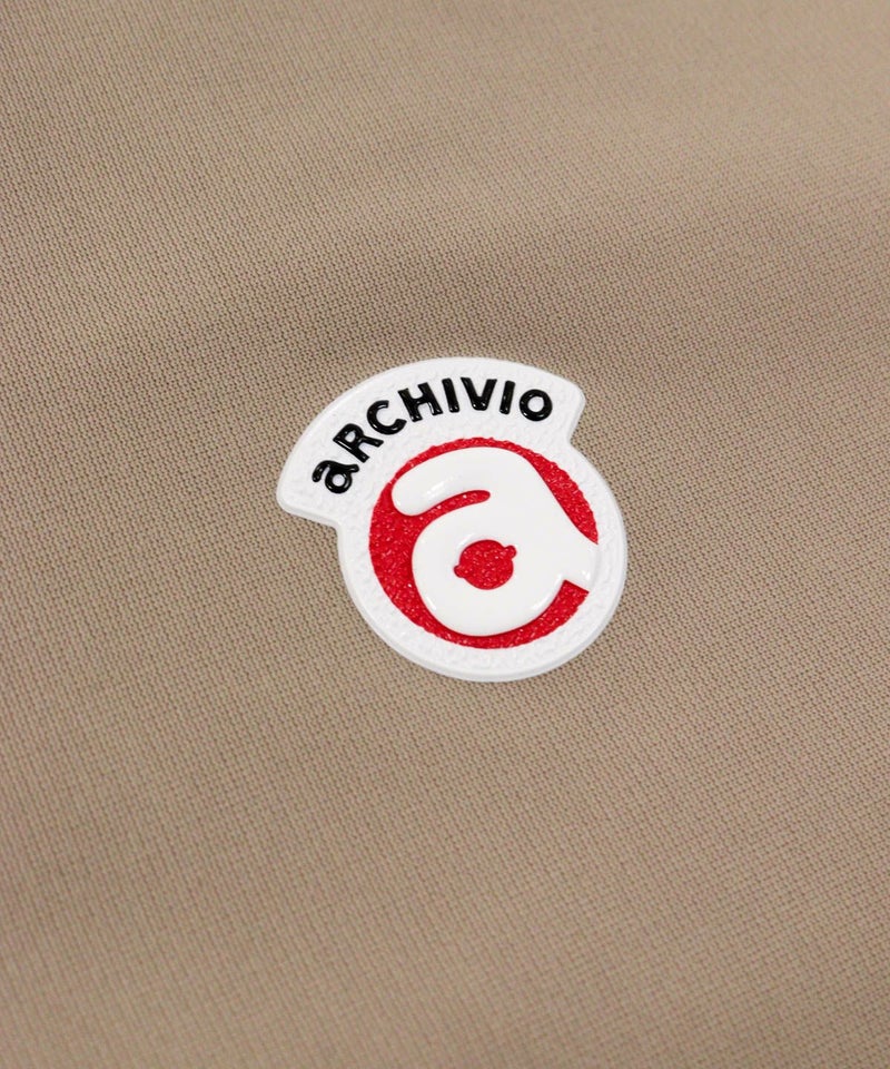 ロゴデザイン部分（ベージュ）