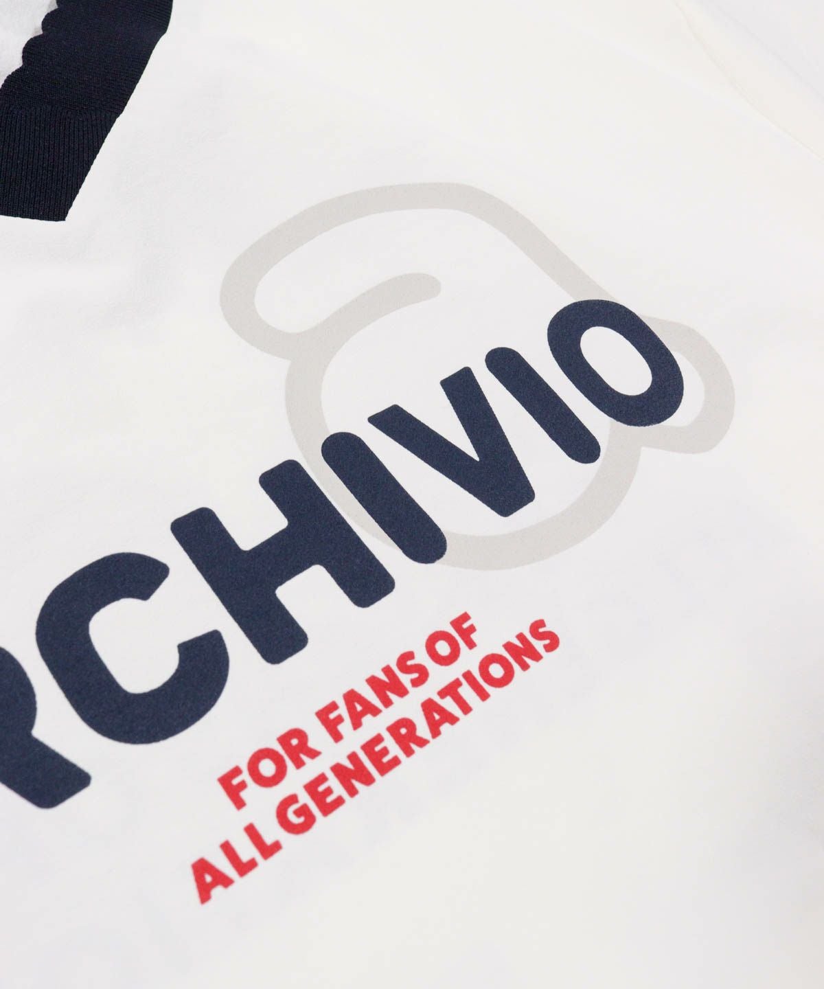 ロゴデザイン部分（ホワイト）