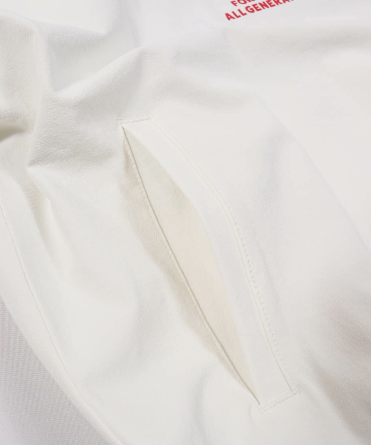 ポケット部分（ホワイト）