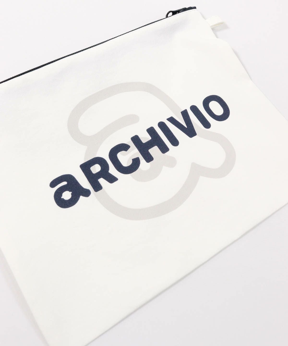 ポーチ（ホワイト）