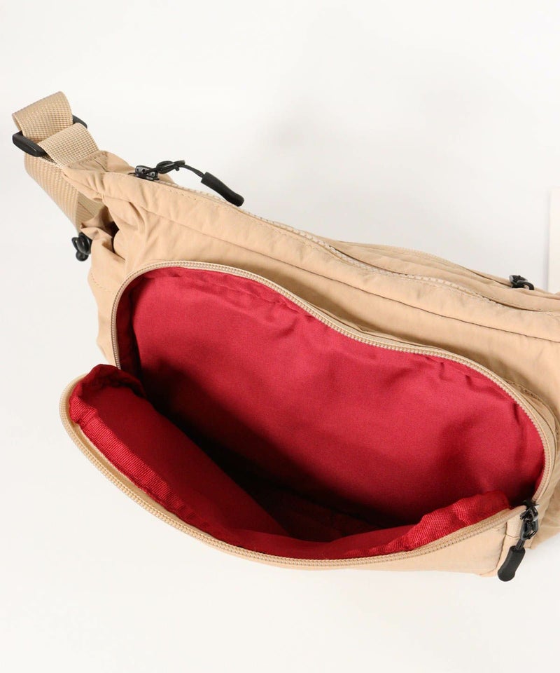 ポケット部分（ベージュ）