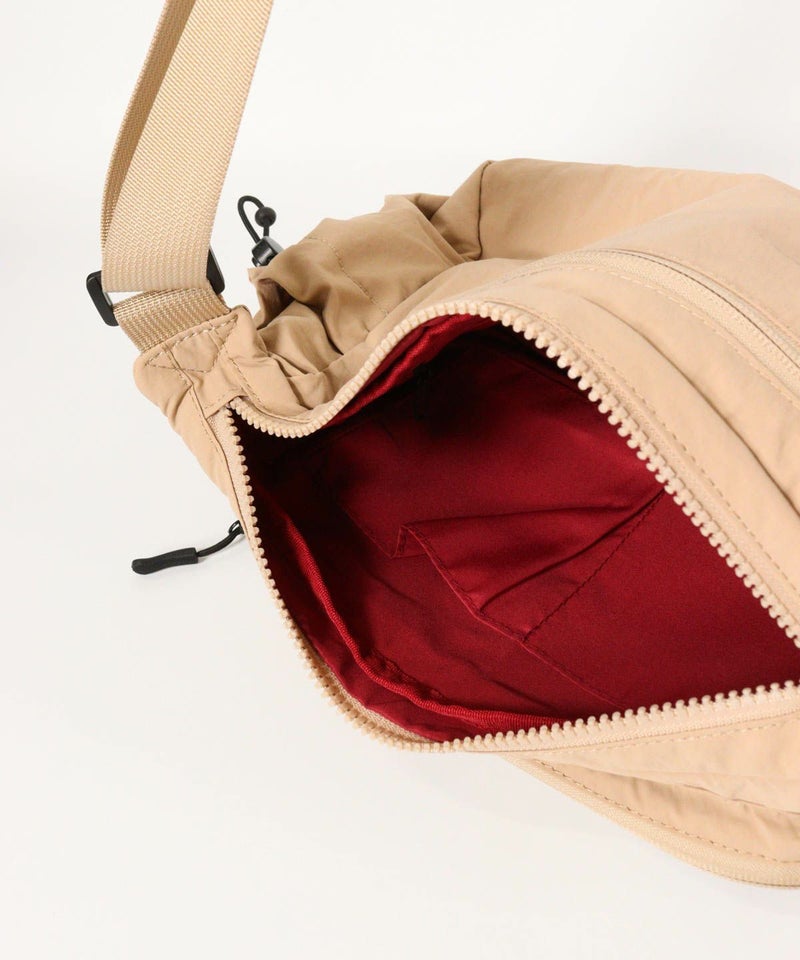 内側部分（ベージュ）