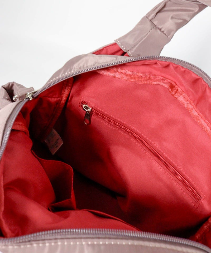 内側ファスナー部分（ピンク）