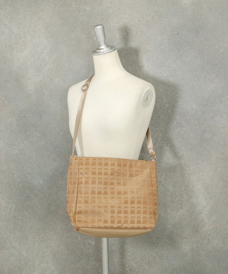 ピコ柄ショルダーバッグ（ベージュ）