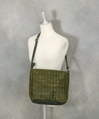 ピコ柄ショルダーバッグ（グリーン）