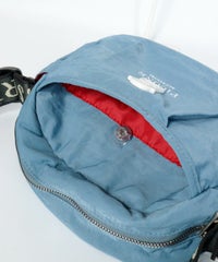 ポケット部分（ライトブルー）