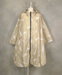 ポンチョ型ピコ柄レインコート（ベージュ）
