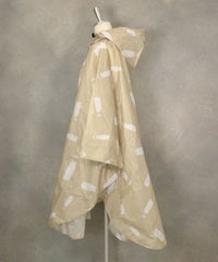 ポンチョ型ピコ柄レインコート横（ベージュ）