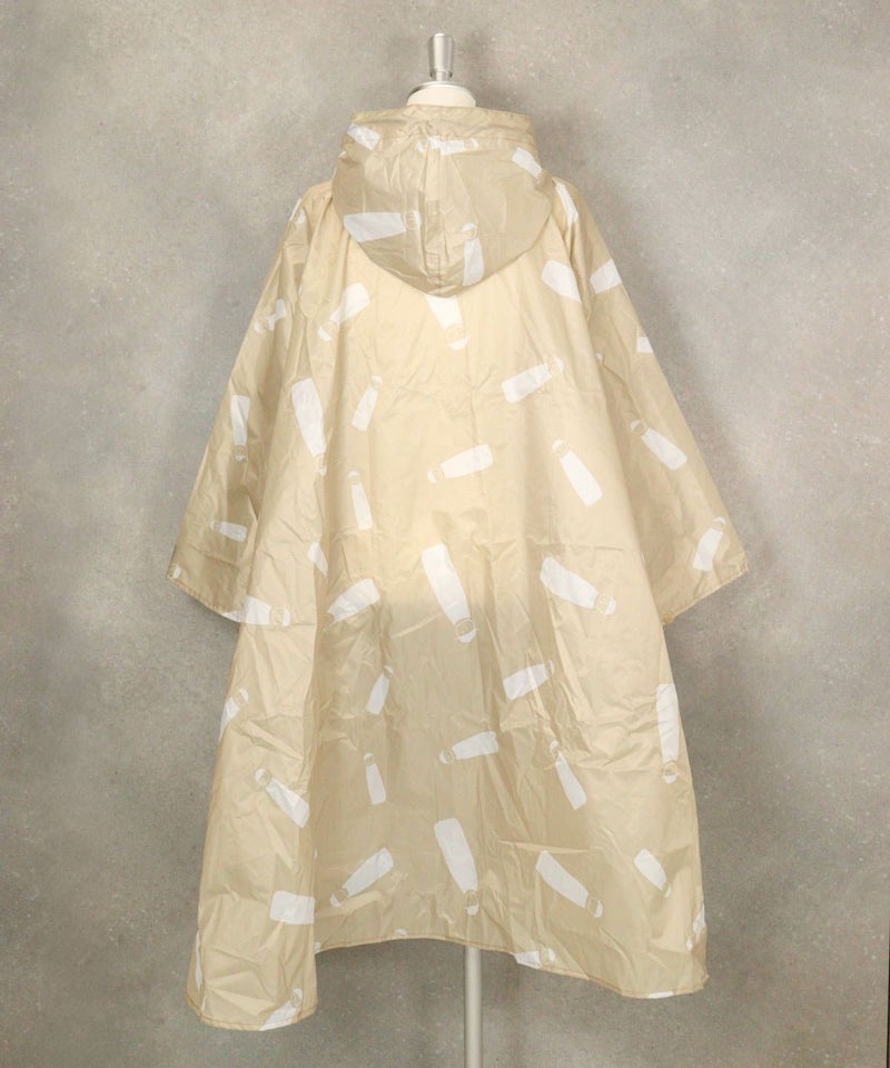 ポンチョ型ピコ柄レインコート後（ベージュ）