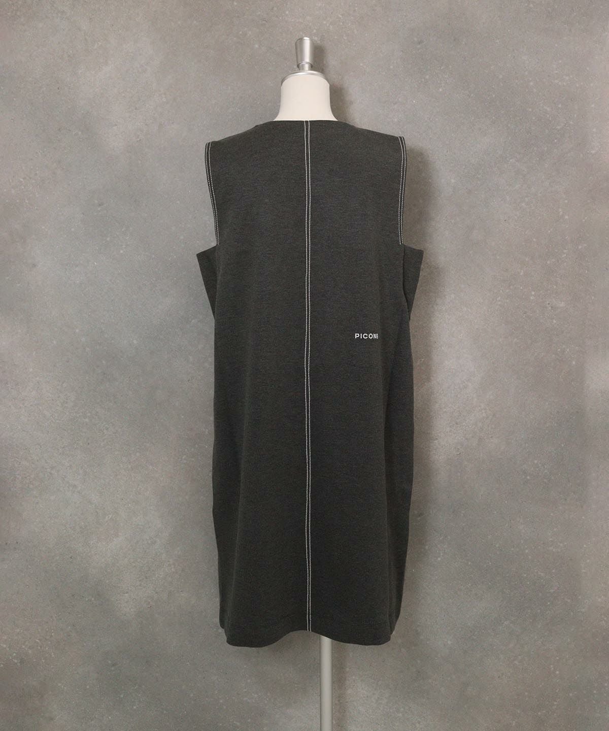 発熱保温ポンチワンピース(グレー)後ろ