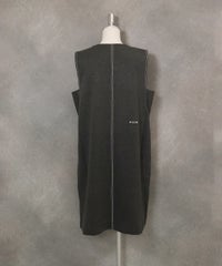 発熱保温ポンチワンピース(グレー)後ろ