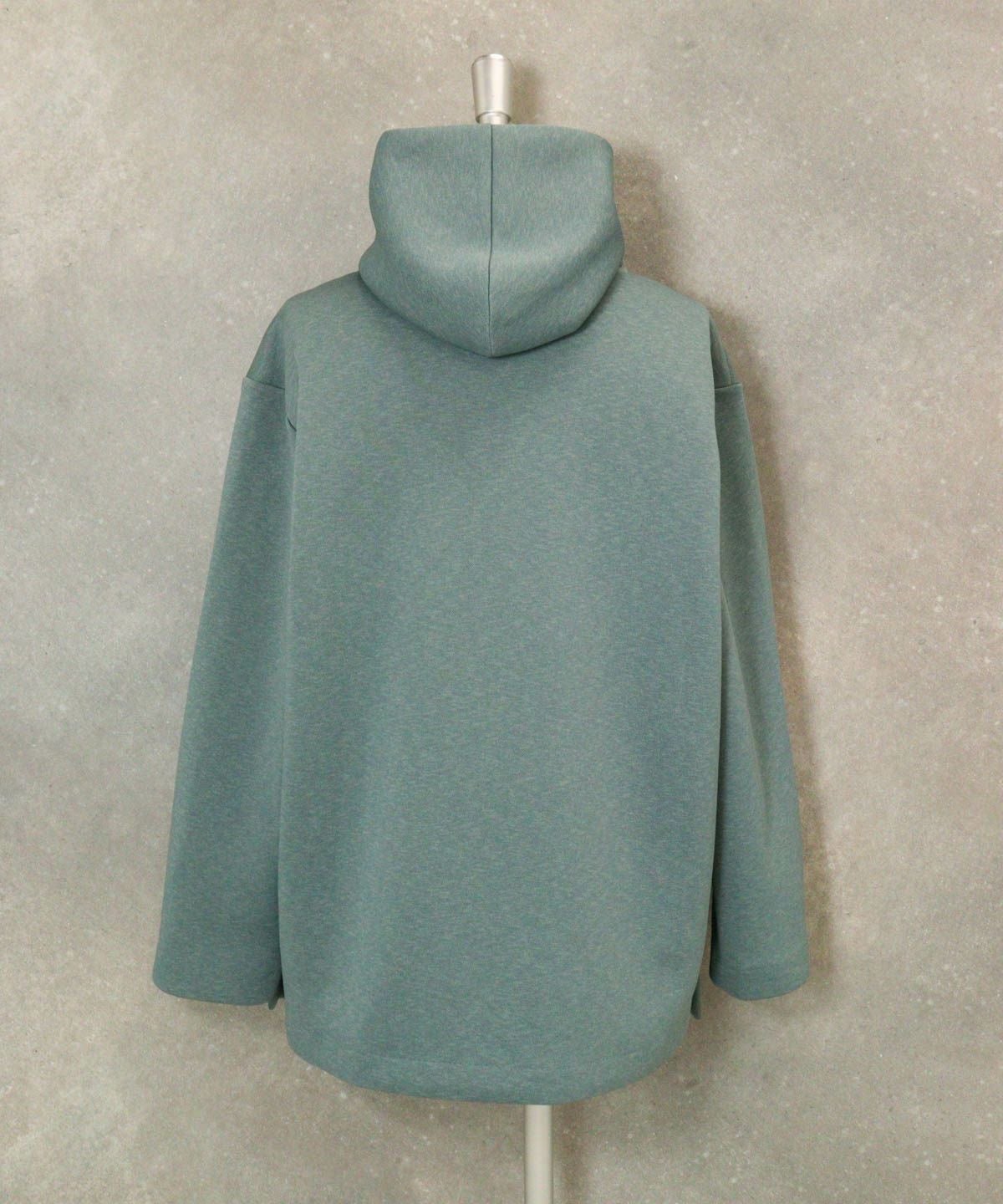 ブローチ付フードコート後ろ（グリーングレー）