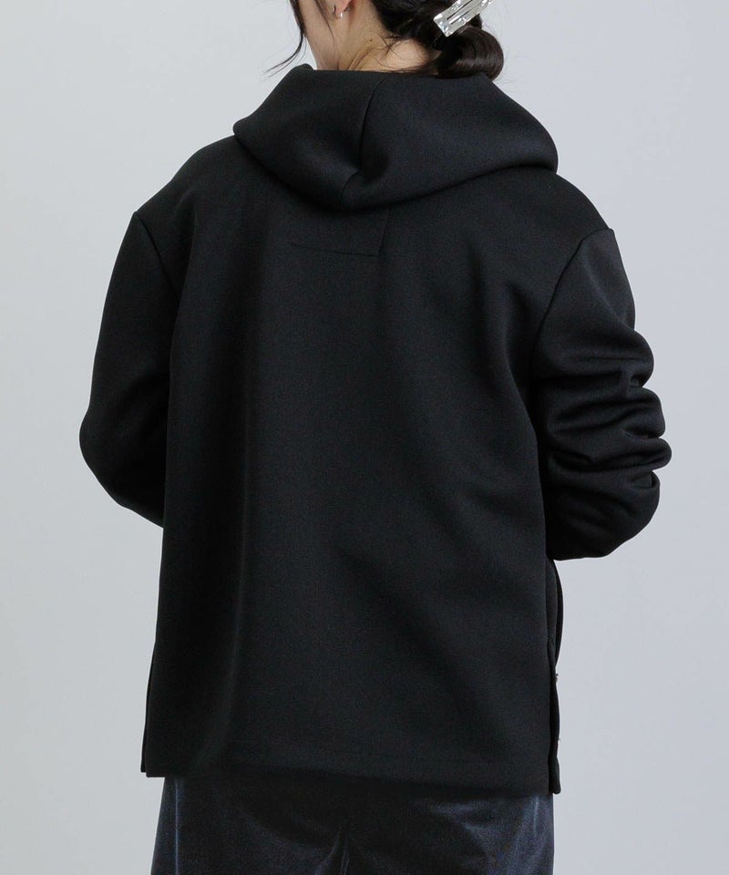 モデル着用画像（ブラック）