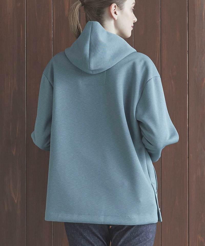 モデル着用画像（グリーングレー）