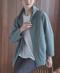 モデル着用画像（グリーングレー）