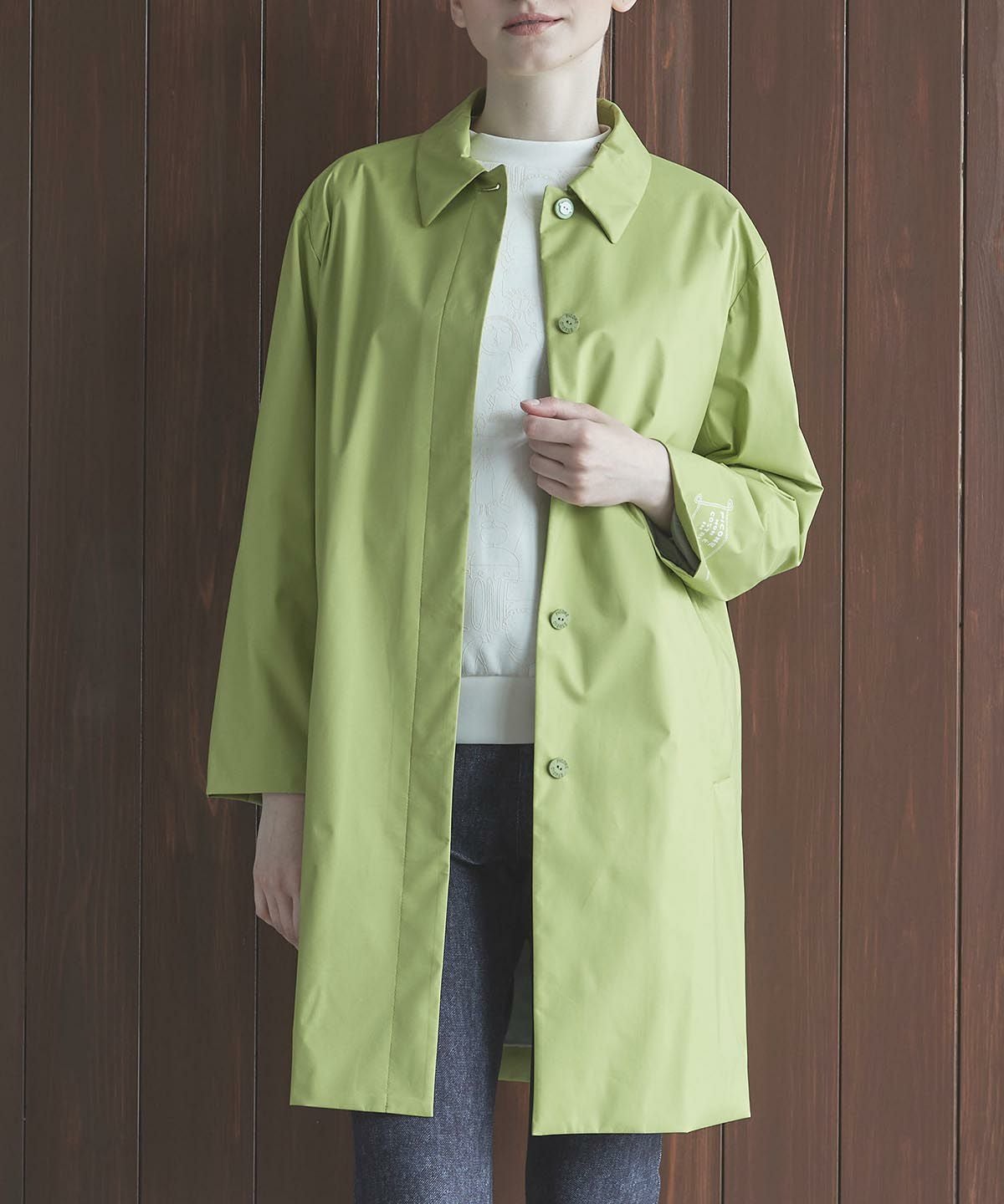 モデル着用画像（ライトグリーン）