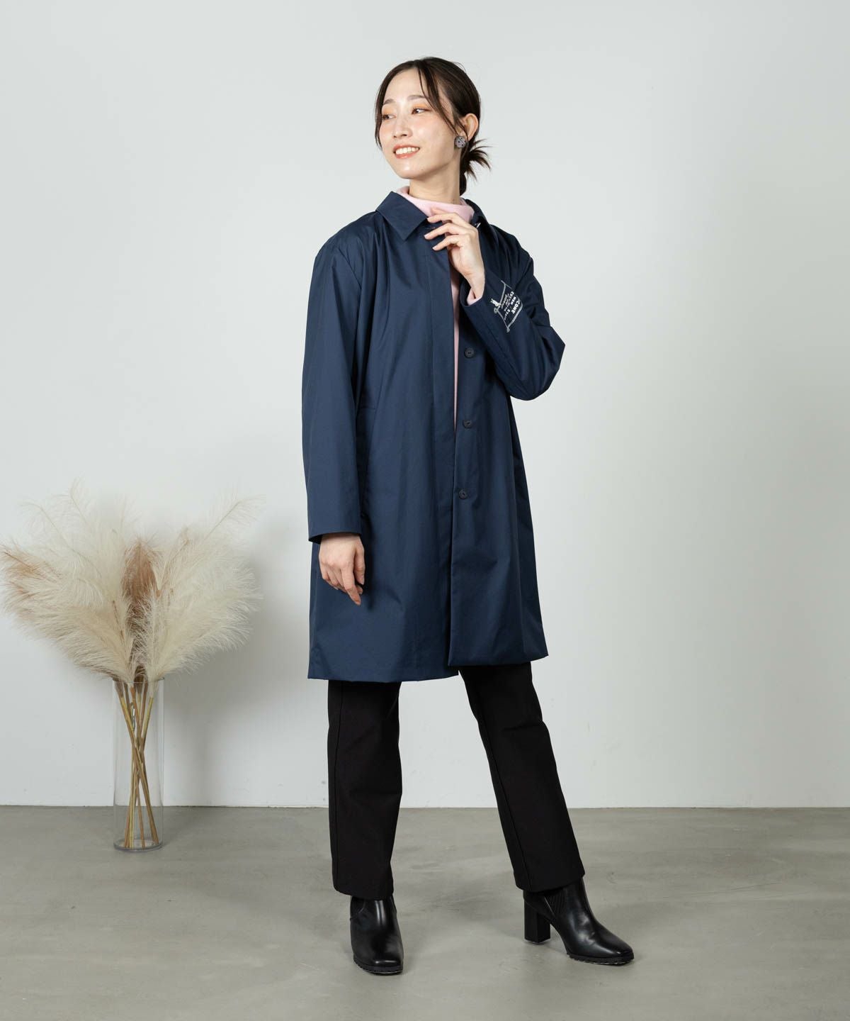 モデル着用画像（ネイビー）