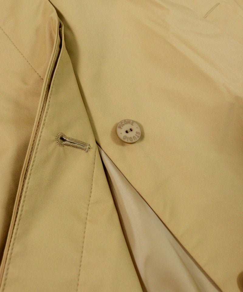 ボタン部分（ベージュ）