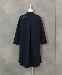 ツムギートロングブラウス（ネイビー）後ろ