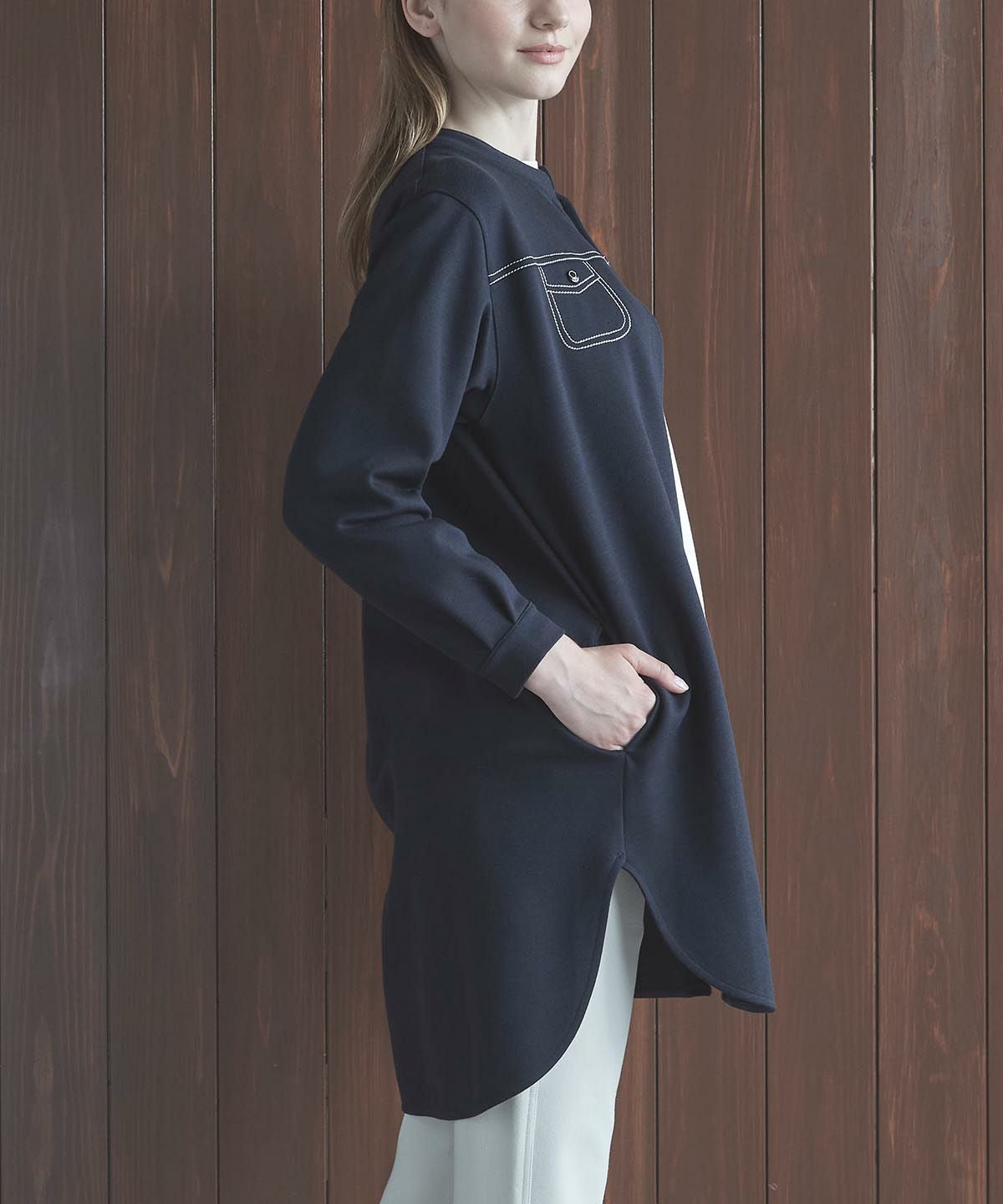 モデル着用画像(ネイビー)