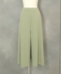 マットポンチ八分丈ワイドパンツ（グリーン）