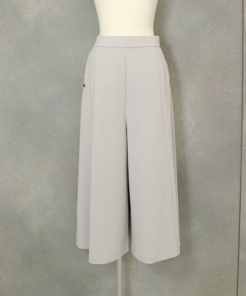 マットポンチ八分丈ワイドパンツ（ライトグレー）