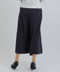 モデル着用画像（ネイビー）