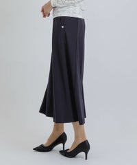 モデル着用画像（ネイビー）