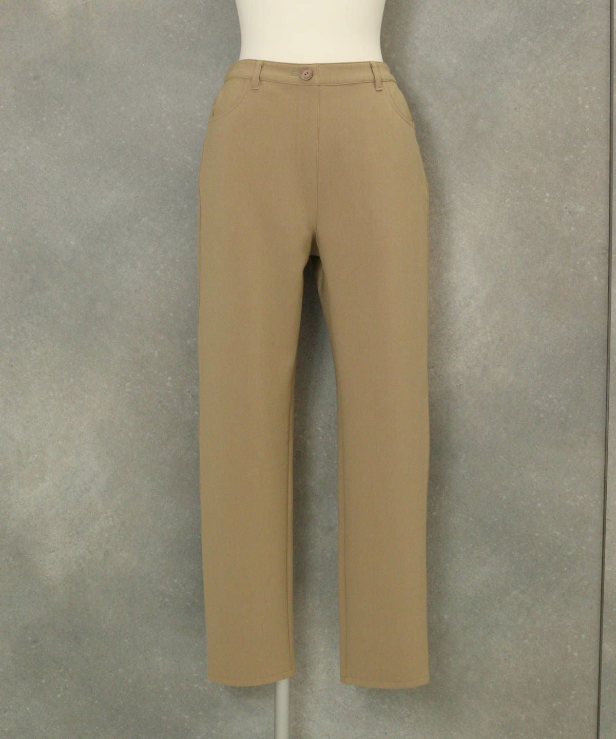 ベーシックテーパードパンツ（キャメル）