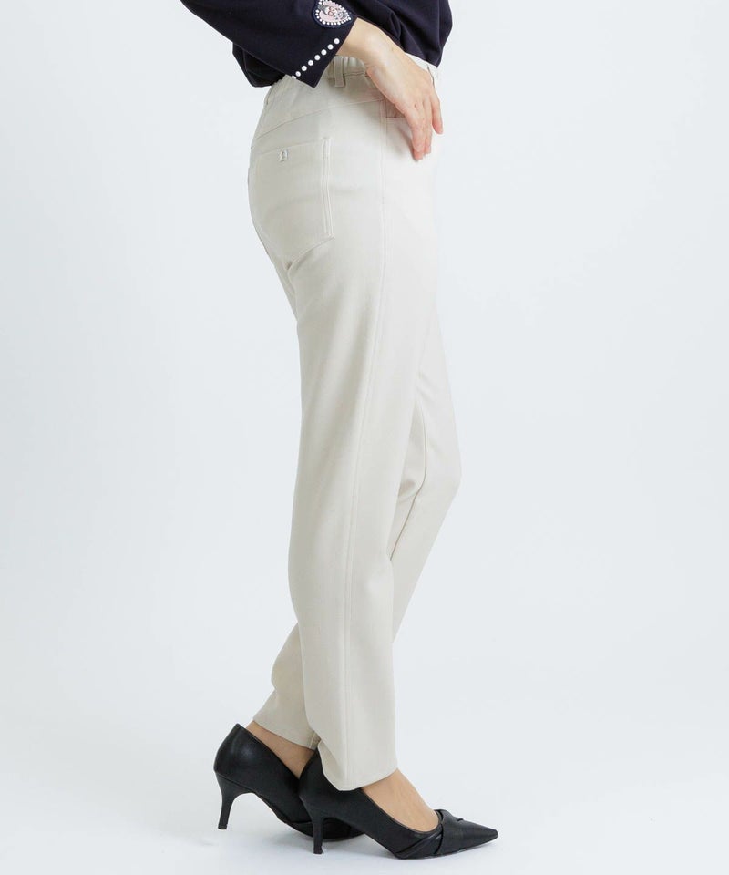 モデル着用画像（ベージュ）