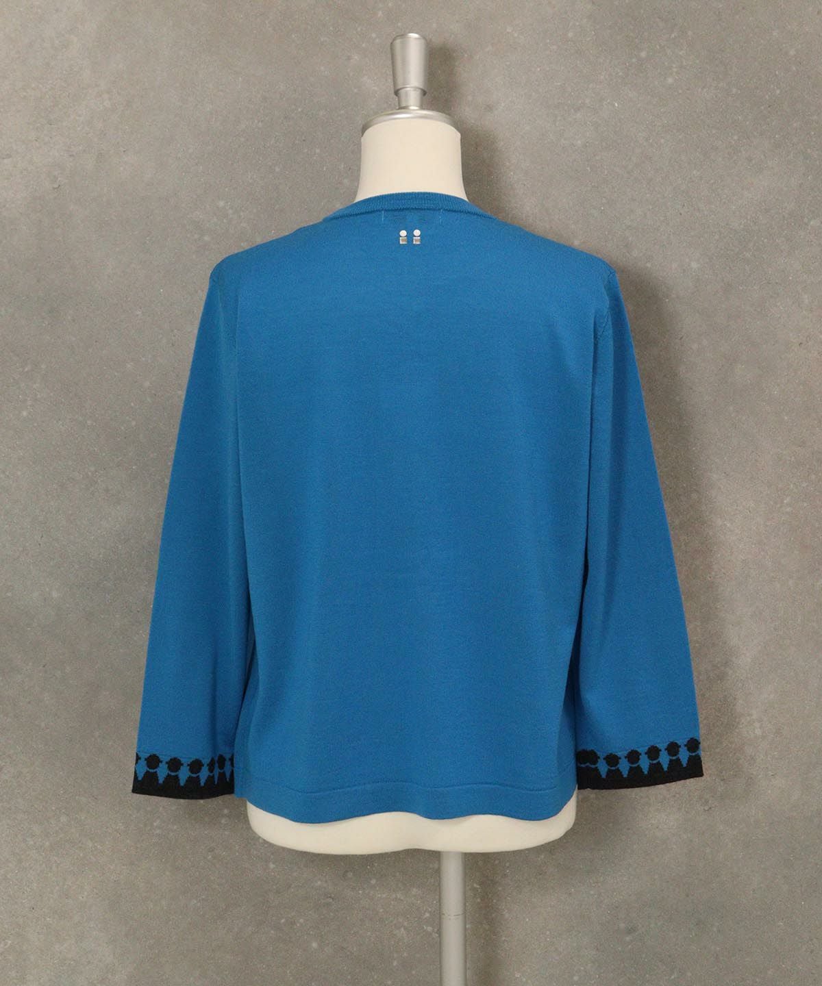 ウール100％アンサンブル風2WAYニット(ブルー)後ろ