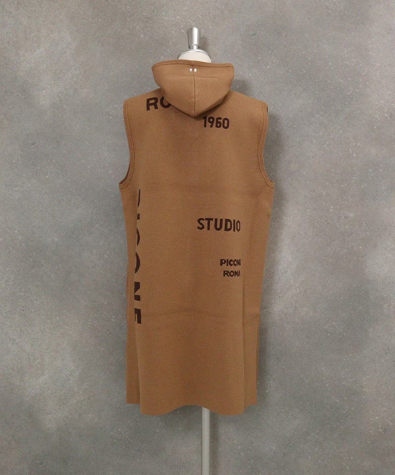 フード付ロングニットベスト(ベージュ)後ろ