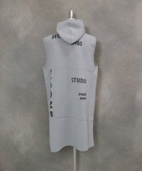 フード付ロングニットベスト(ライトグレー)後ろ