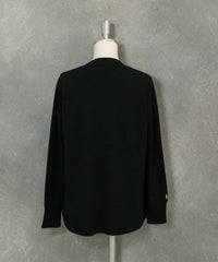 フロッキーロゴニット（ブラック）後ろ