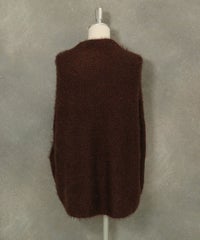 ウール混フェザーニットポンチョ後（ブラウン）