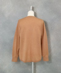 アンサンブル風2WAY刺繍ニット（キャメル）後ろ