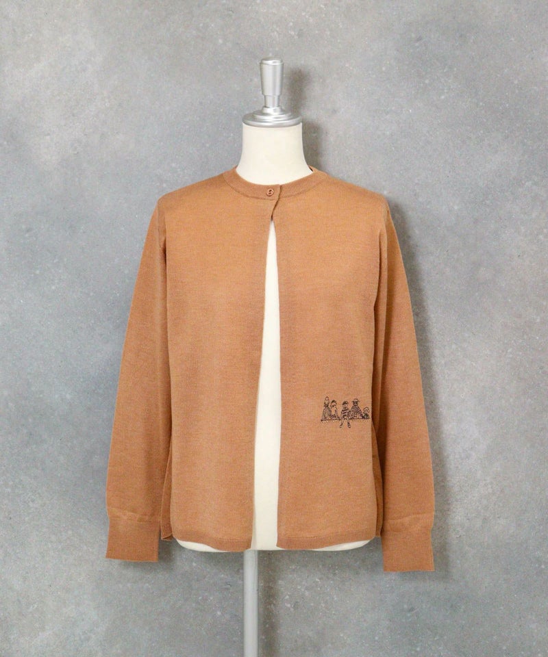アンサンブル風2WAY刺繍ニット（キャメル）
