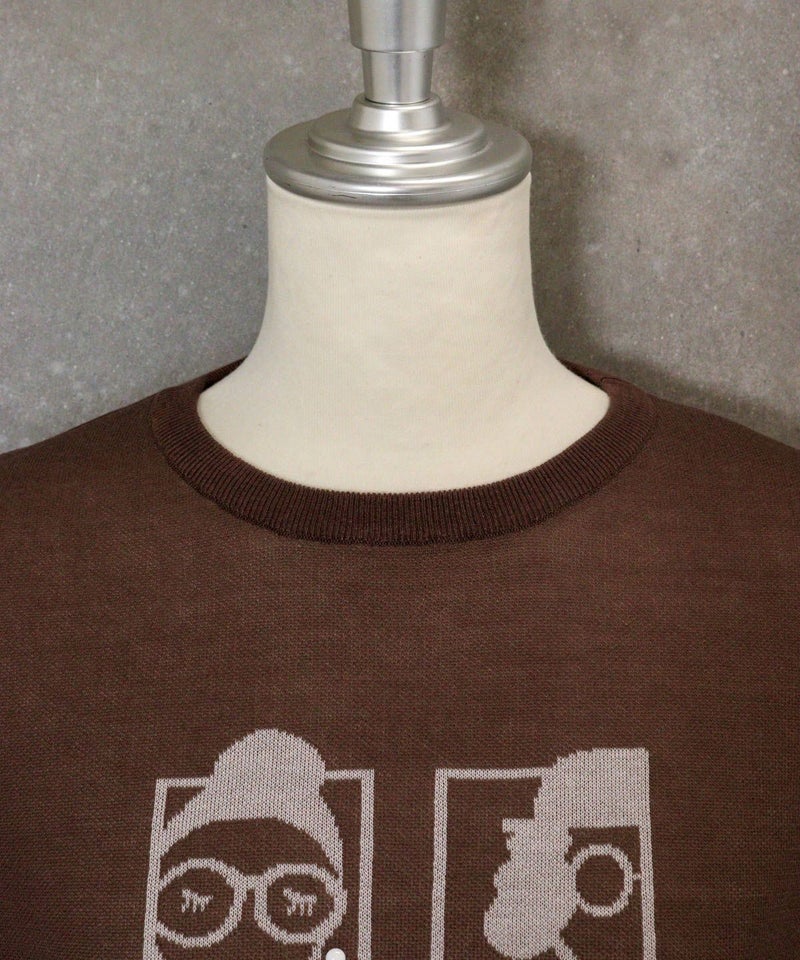 首元アップ（ブラウン）