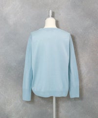 シルク100％ポイント刺繍ニット後ろ（ライトブルー）