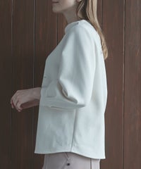 モデル着用画像（ホワイト）