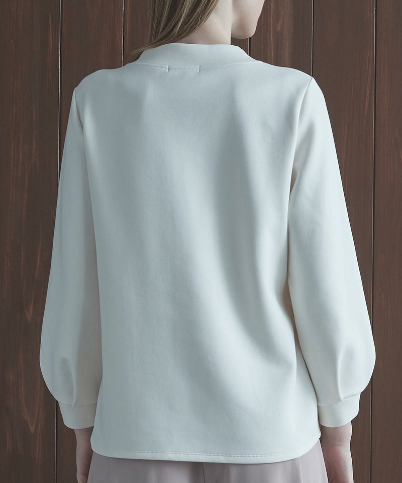 モデル着用画像（ホワイト）