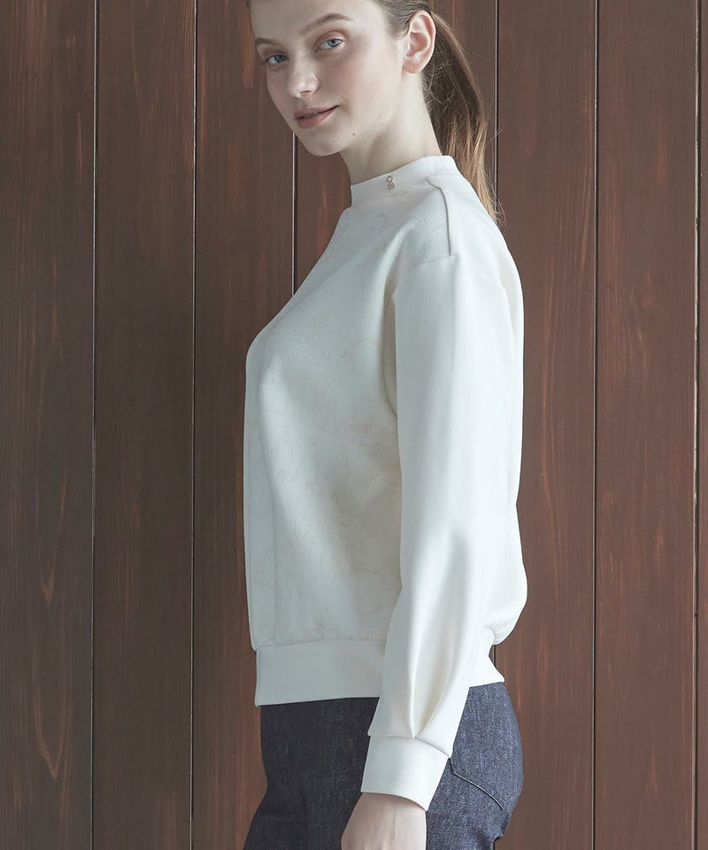 モデル着用画像（ホワイト）