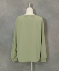 刺繍ポンチプルオーバー後（グリーン）