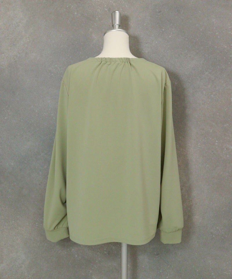 刺繍ポンチプルオーバー後（グリーン）