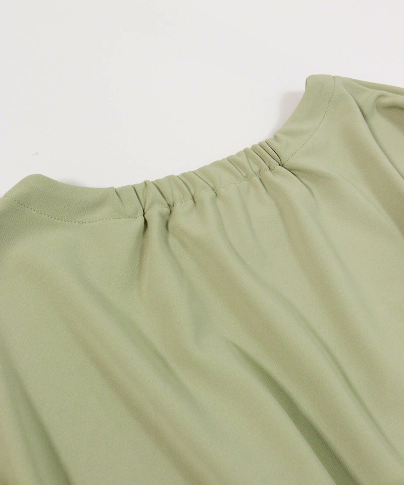 後ろ襟部分（グリーン）