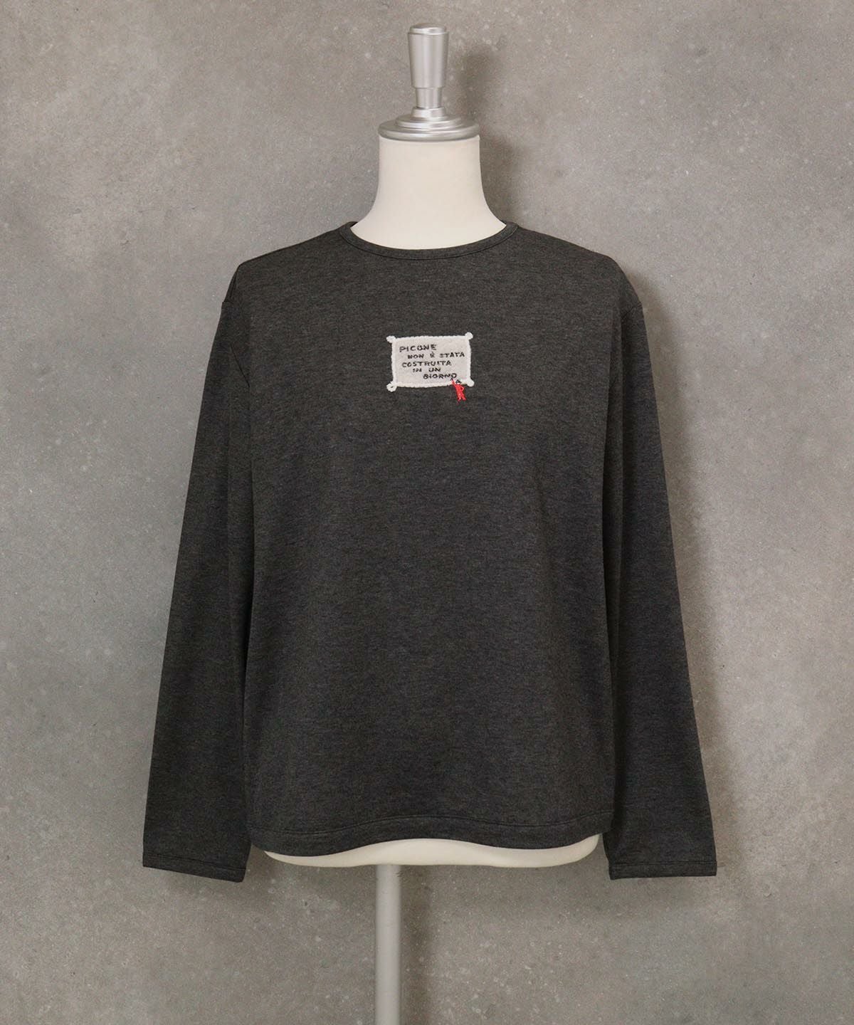 フロントワッペンプルオーバー(グレー)前