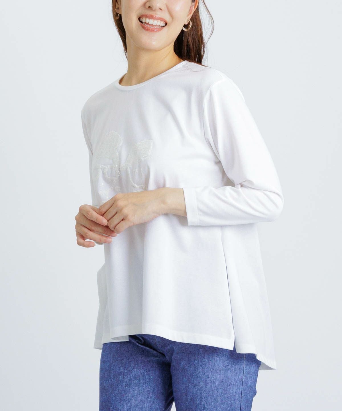 モデル着用画像（ホワイト）