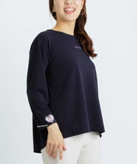 モデル着用画像（ネイビー）