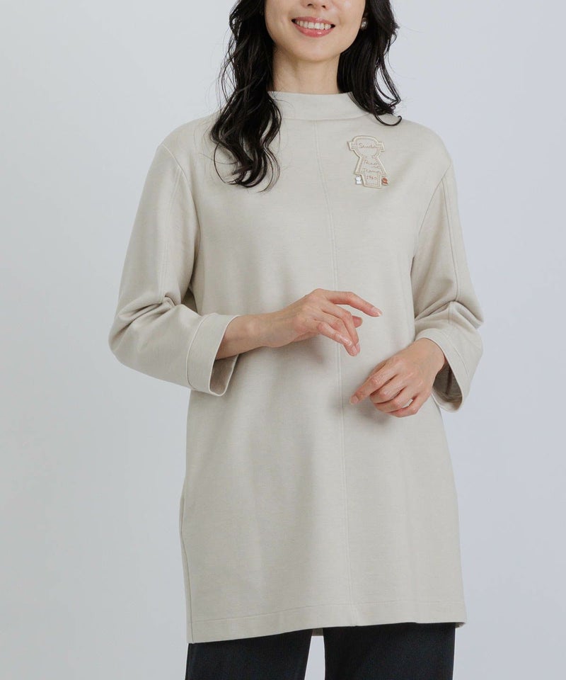 モデル着用画像（ベージュ）